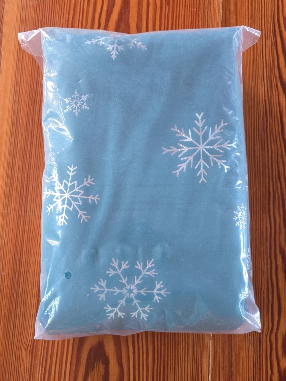 Teal Snowflake Blackout Curtains 63" NIB
